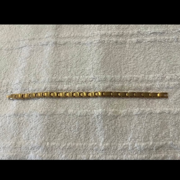 Men’s stainless steel bracelet. Gold tone - Picture 2 of 6